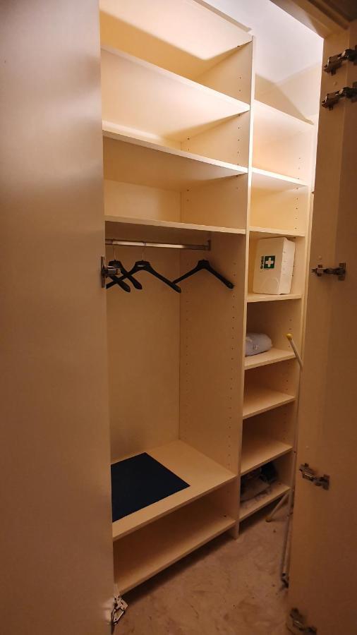 Comfort House Πέζαρο Εξωτερικό φωτογραφία