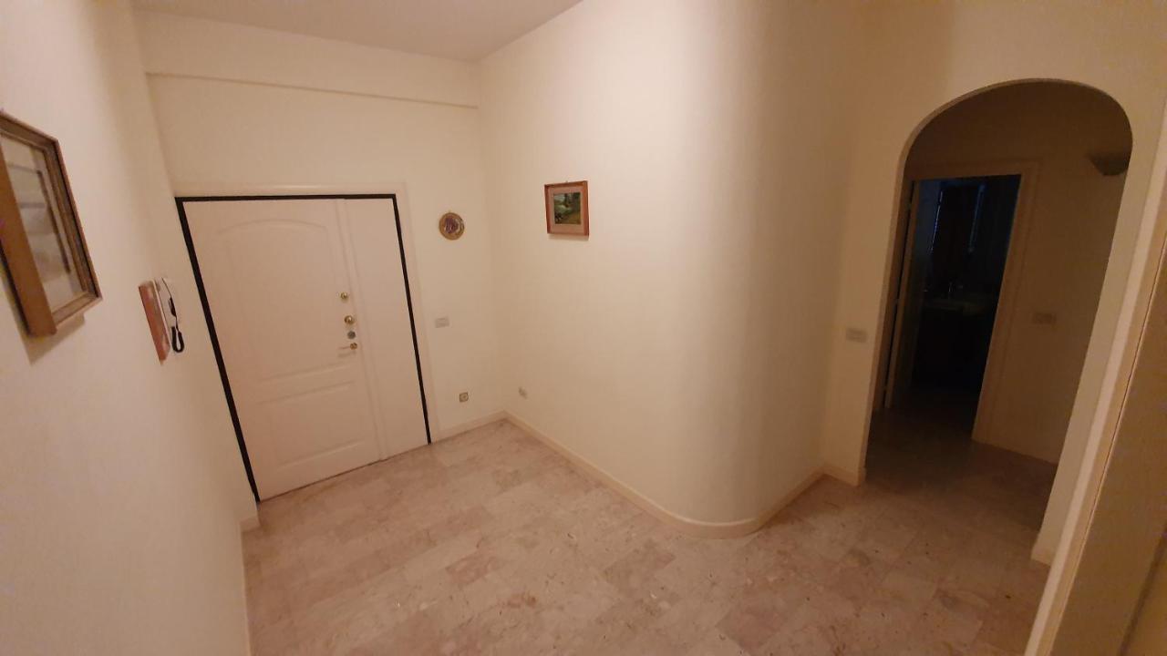 Comfort House Πέζαρο Εξωτερικό φωτογραφία
