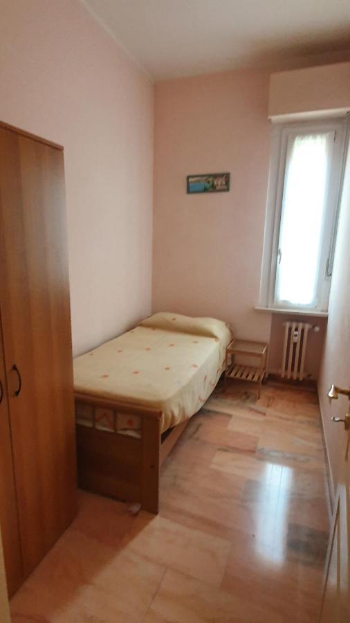 Comfort House Πέζαρο Εξωτερικό φωτογραφία